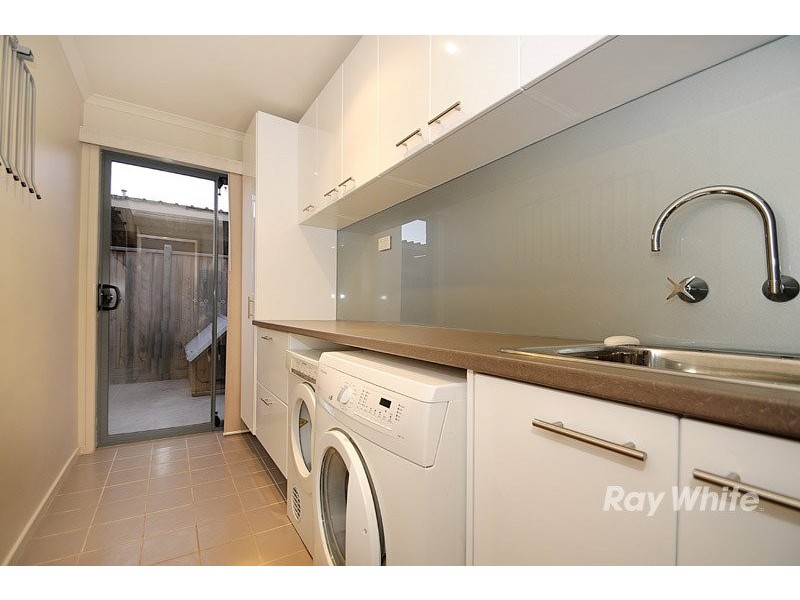 5 Castawellan Street, Lyndhurst VIC 3975