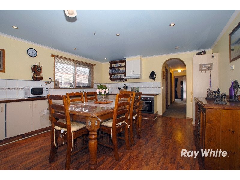 4 Todd Court, Cranbourne VIC 3977