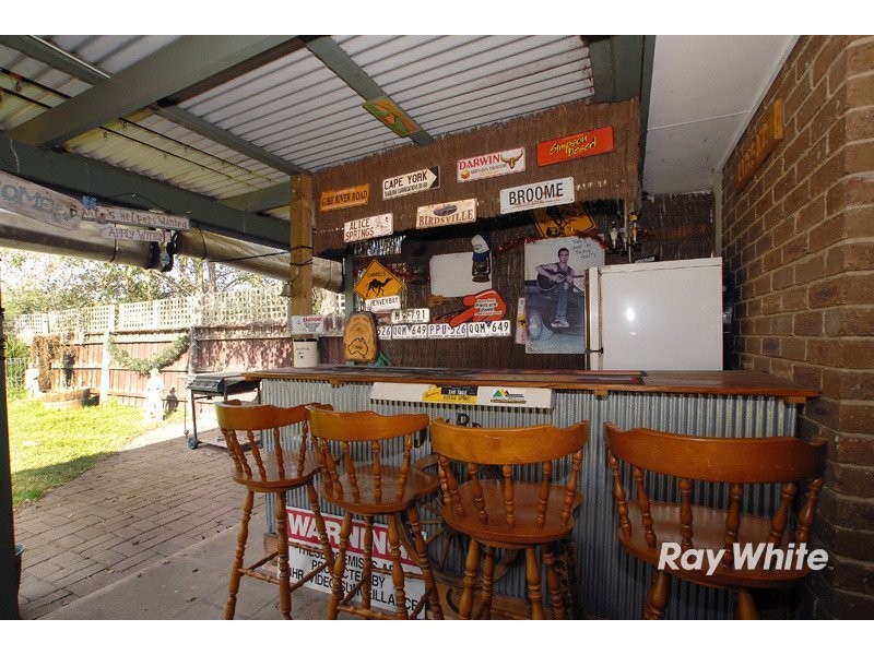 4 Todd Court, Cranbourne VIC 3977