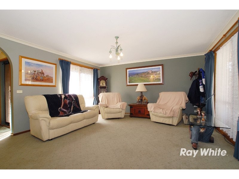 4 Todd Court, Cranbourne VIC 3977