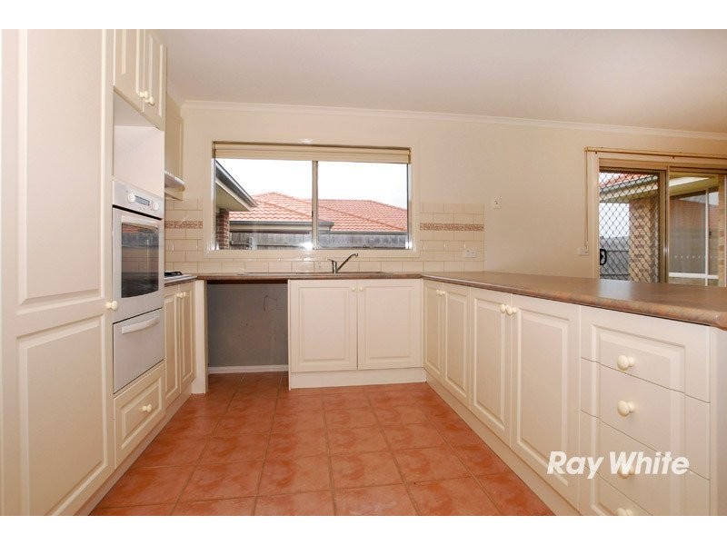 7 Silverstone Drive, Cranbourne VIC 3977