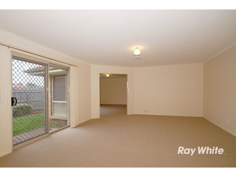 7 Silverstone Drive, Cranbourne VIC 3977