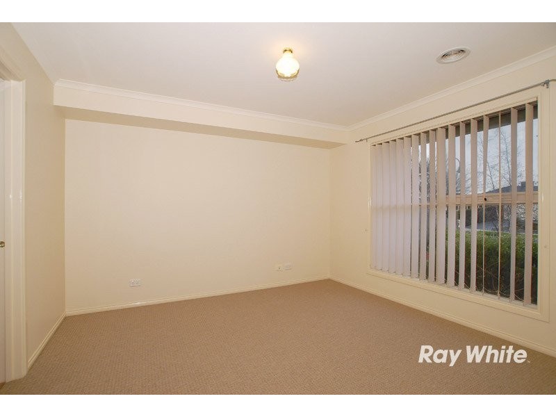 7 Silverstone Drive, Cranbourne VIC 3977
