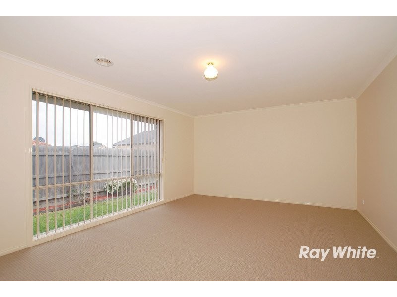 7 Silverstone Drive, Cranbourne VIC 3977