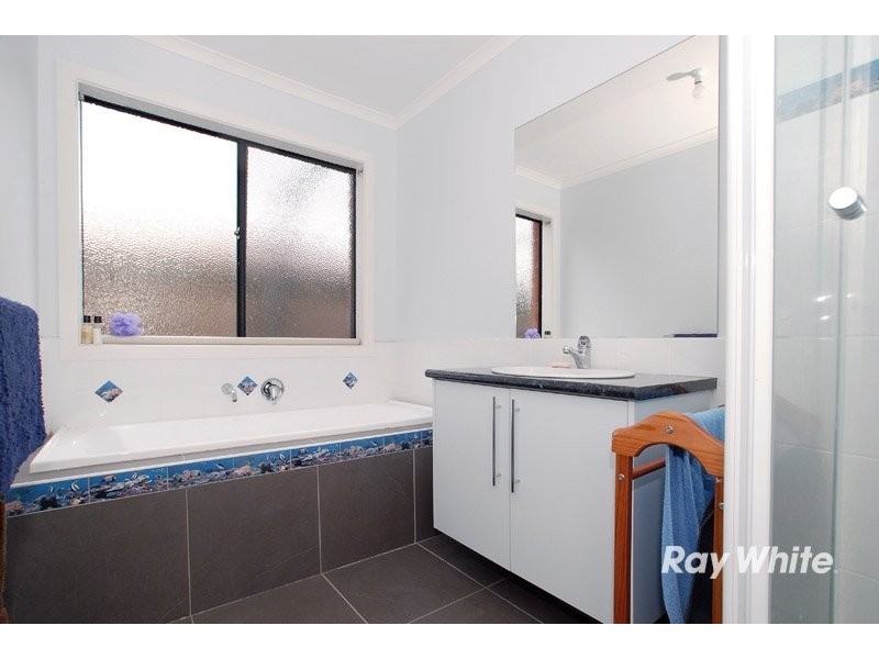 37 Vega Terrace, Cranbourne VIC 3977