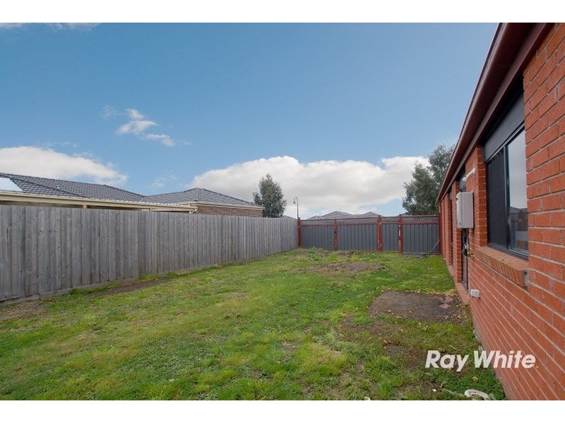 37 Vega Terrace, Cranbourne VIC 3977