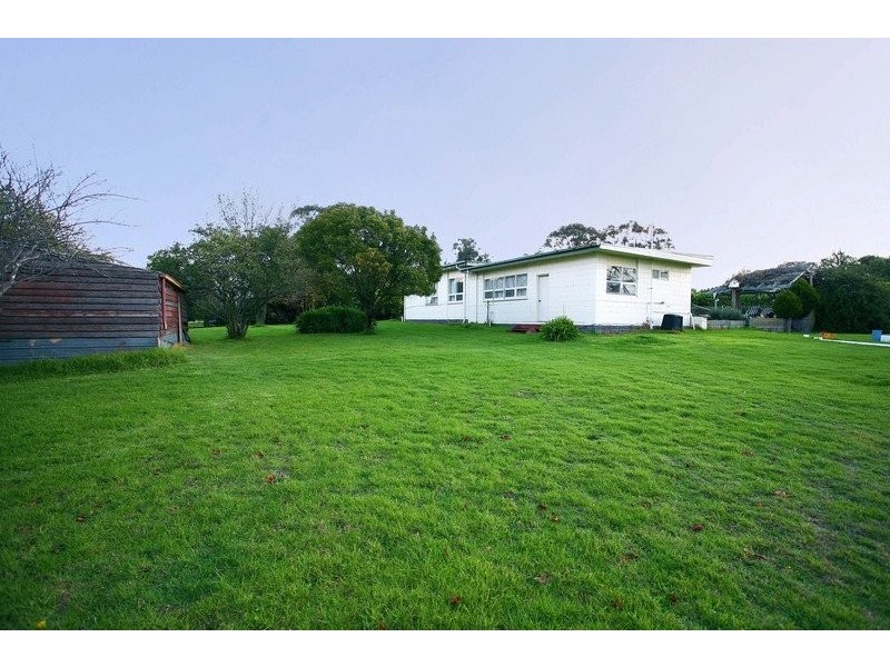15 Olive Road, Devon Meadows VIC 3977