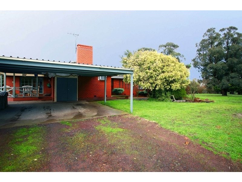 15 Olive Road, Devon Meadows VIC 3977