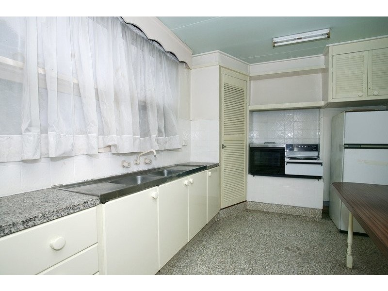 15 Olive Road, Devon Meadows VIC 3977