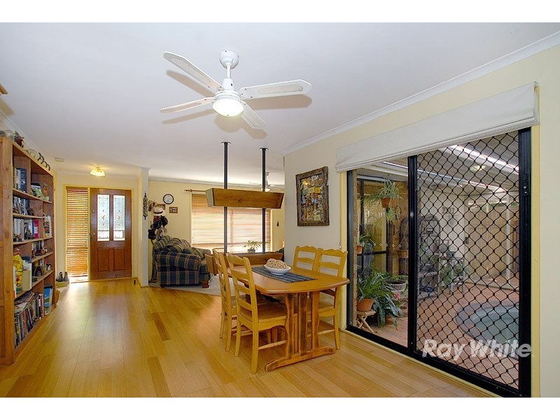 12 Lansell Drive, Cranbourne VIC 3977