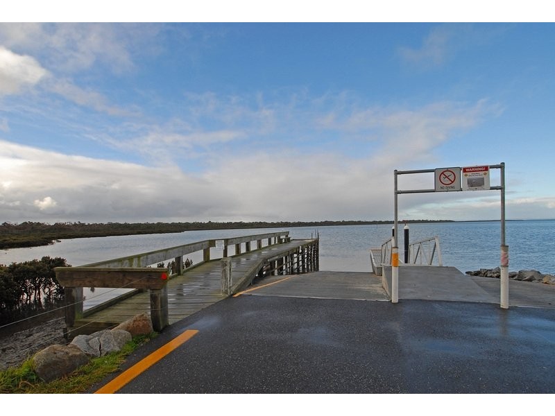 54 Fishermans Drive, Blind Bight VIC 3980