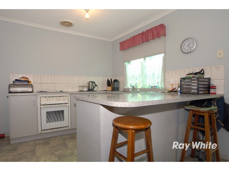 10 Orlit Close, Cranbourne VIC 3977