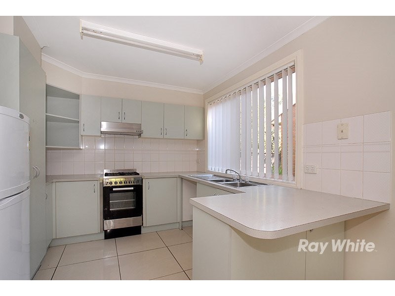 6 Maureen Close, Cranbourne VIC 3977