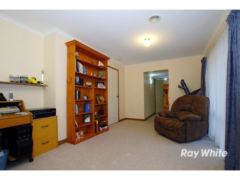 7 Yaltara Close, Cranbourne VIC 3977