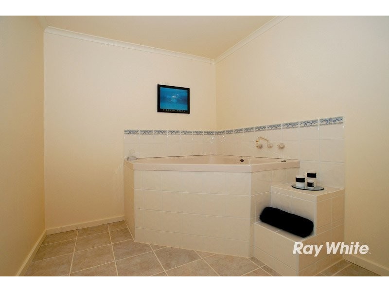 7 Yaltara Close, Cranbourne VIC 3977