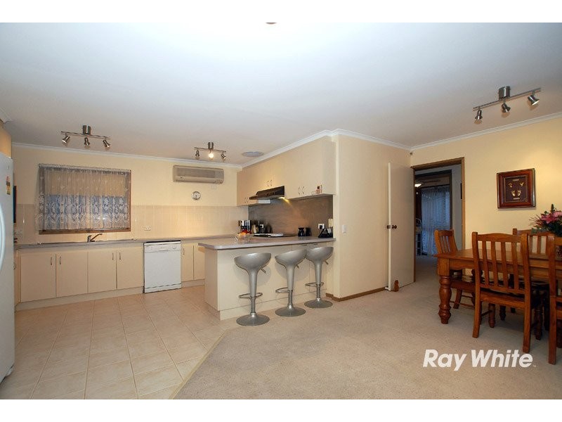 7 Yaltara Close, Cranbourne VIC 3977