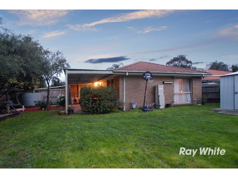 7 Yaltara Close, Cranbourne VIC 3977