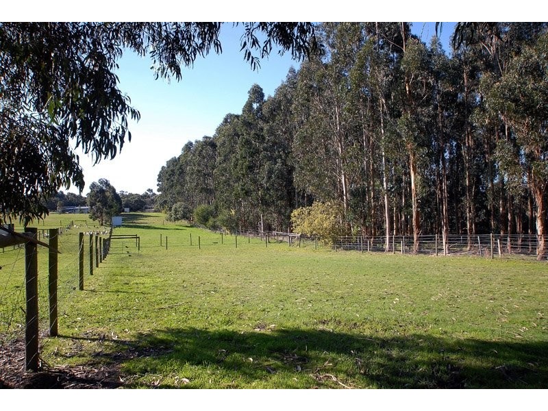 1300 Dandenong Hastings Road, Cranbourne South VIC 3977