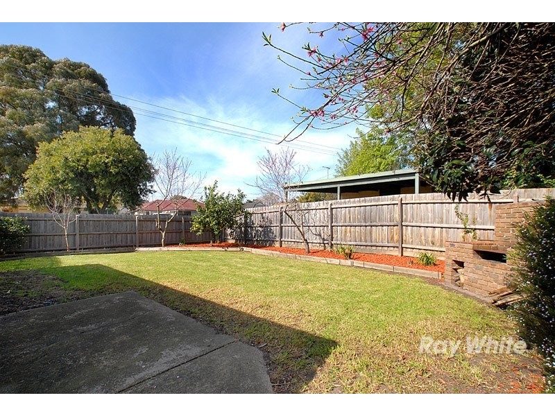 40 Cranbourne Drive, Cranbourne VIC 3977