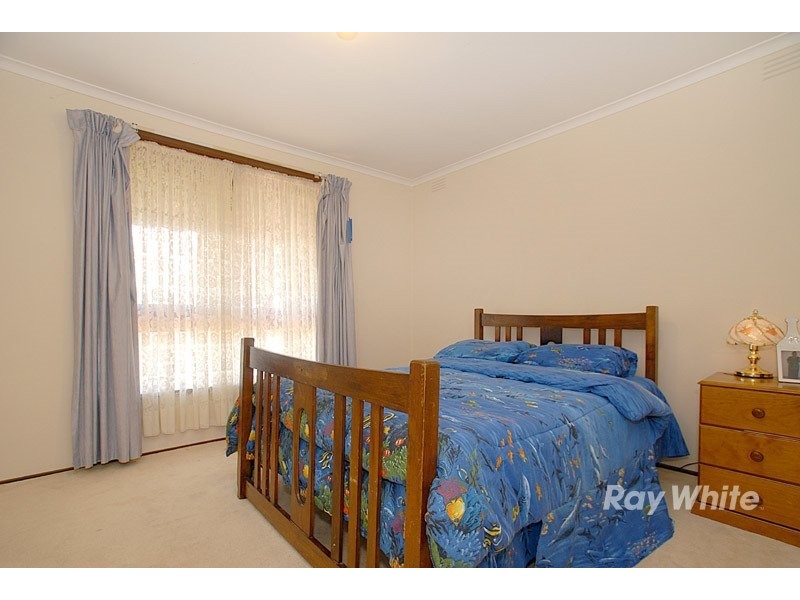 40 Cranbourne Drive, Cranbourne VIC 3977