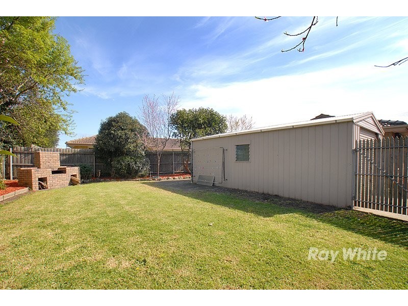 40 Cranbourne Drive, Cranbourne VIC 3977
