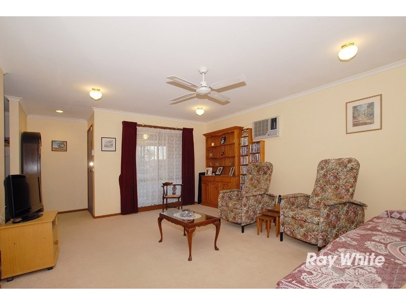 1 Dior Court, Cranbourne VIC 3977