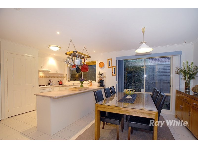 9 Fairhaven Boulevard, Cranbourne VIC 3977