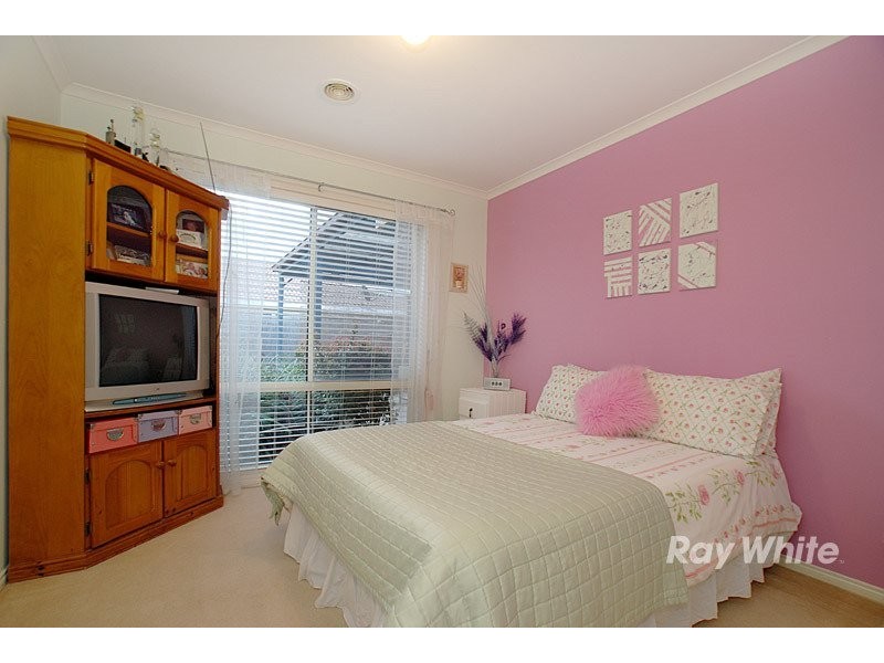 9 Fairhaven Boulevard, Cranbourne VIC 3977