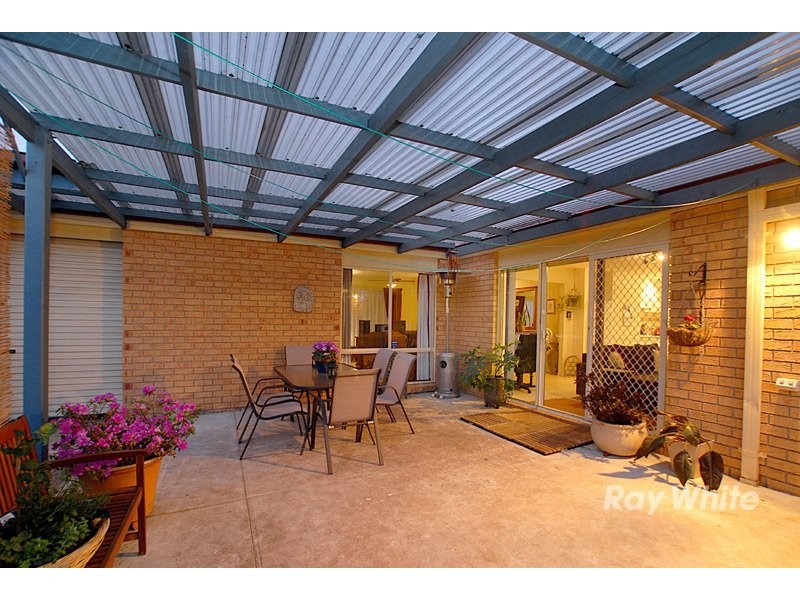 9 Fairhaven Boulevard, Cranbourne VIC 3977