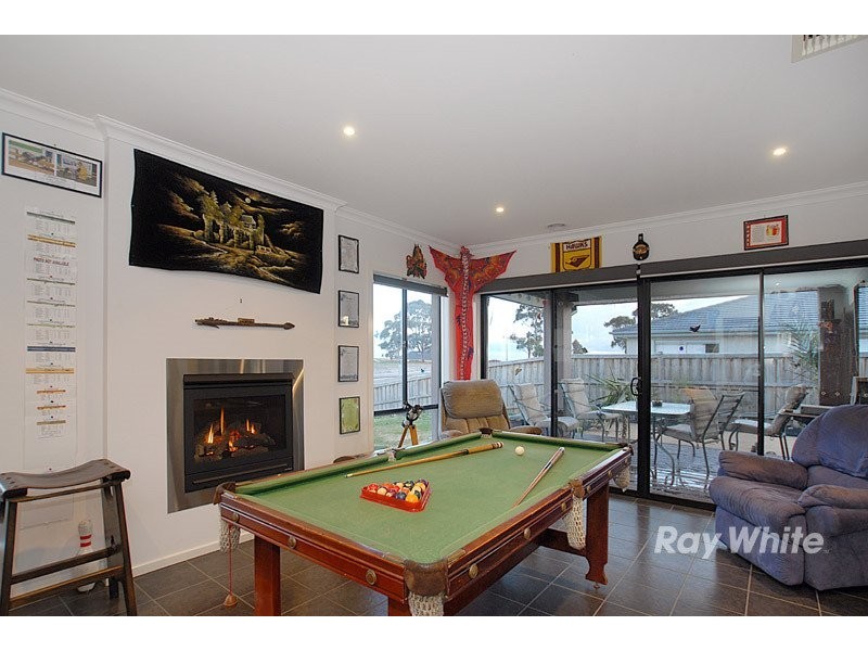 110 Settlers Run, Cranbourne South VIC 3977