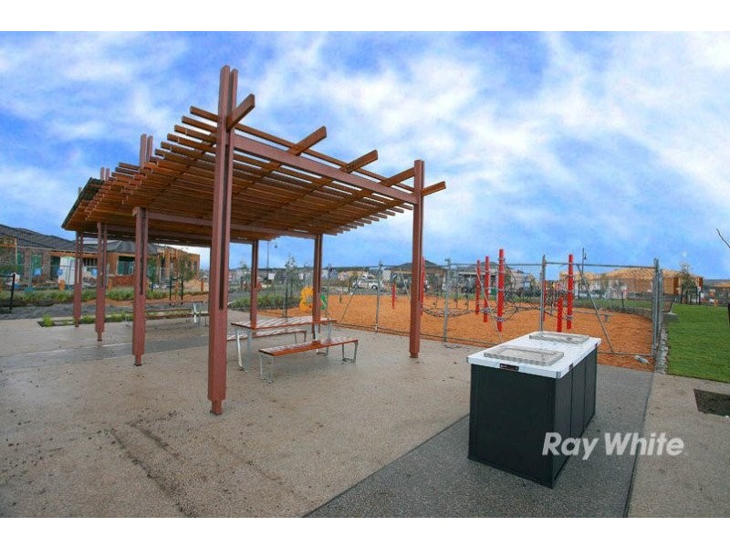 Lot 1324 Fieldstone Crescent, Cranbourne VIC 3977