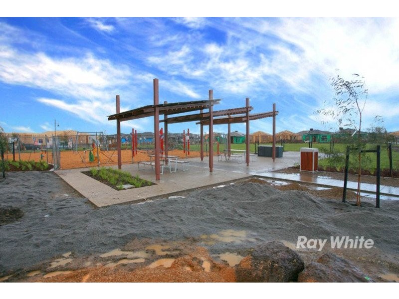 Lot 1324 Fieldstone Crescent, Cranbourne VIC 3977