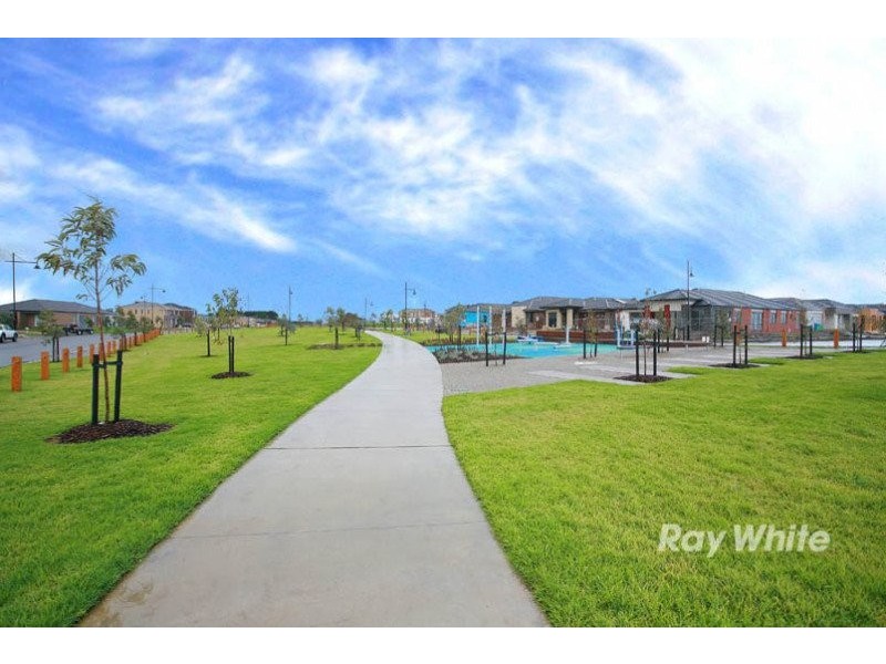 Lot 1324 Fieldstone Crescent, Cranbourne VIC 3977