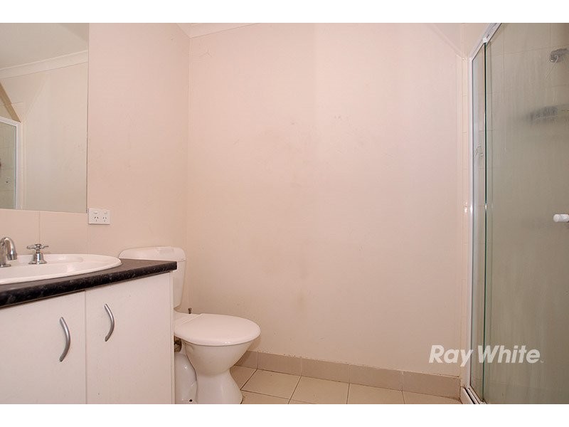 19 Calais Circuit, Cranbourne VIC 3977