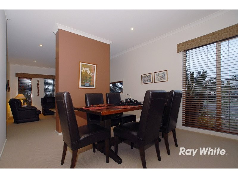 42 Yellowbox Crescent, Lyndhurst VIC 3975