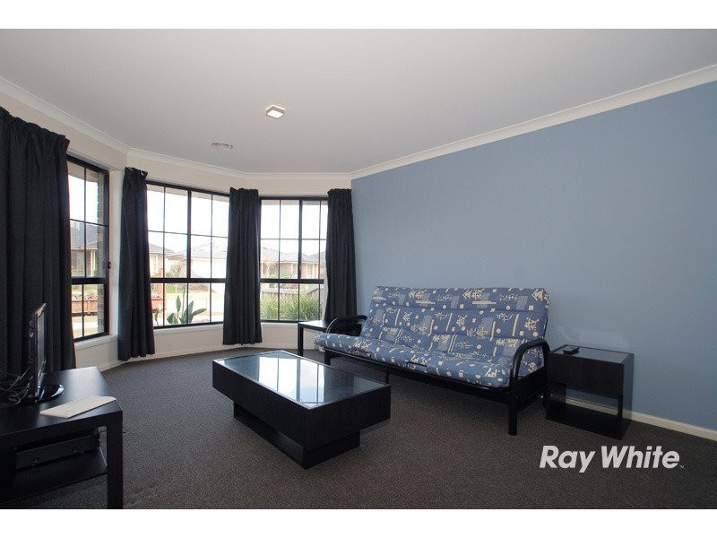 58 Westmoreland Avenue, Cranbourne VIC 3977