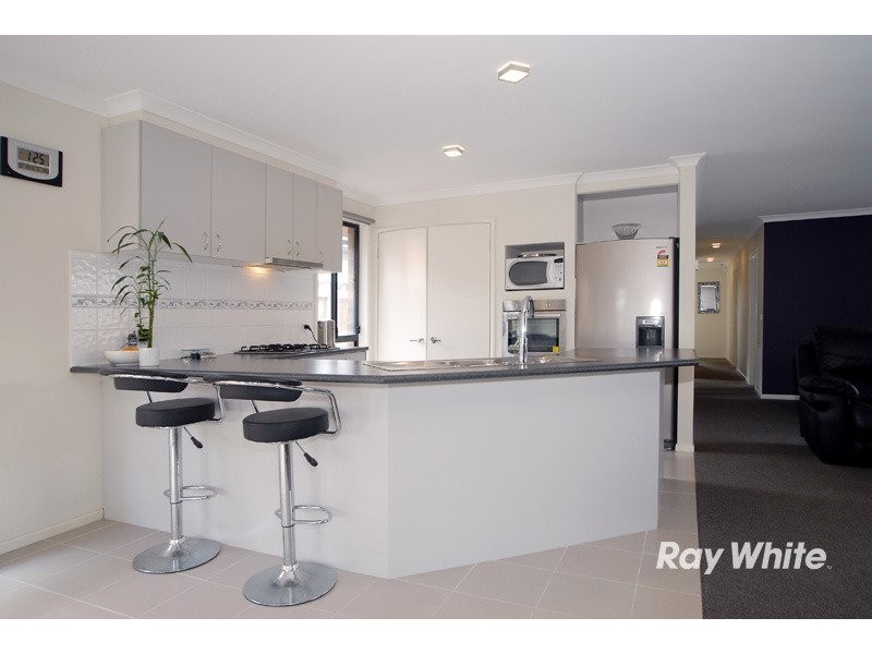 58 Westmoreland Avenue, Cranbourne VIC 3977