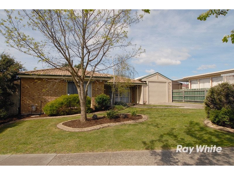 52 Amber Crescent, Narre Warren VIC 3805