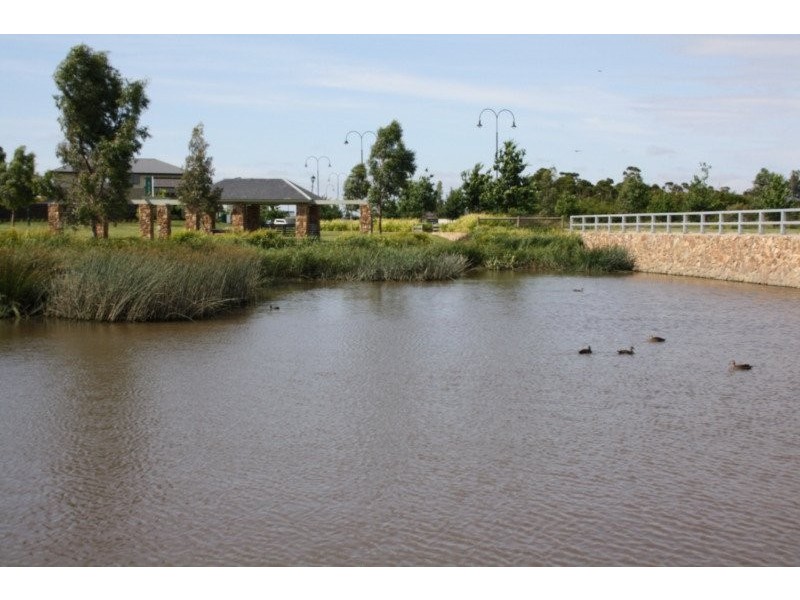 3 Terrier Mews, Cranbourne East VIC 3977