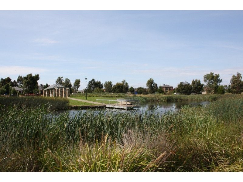 3 Terrier Mews, Cranbourne East VIC 3977