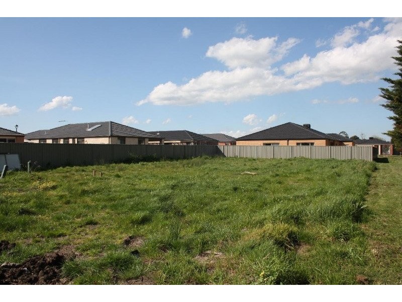 3 Terrier Mews, Cranbourne East VIC 3977