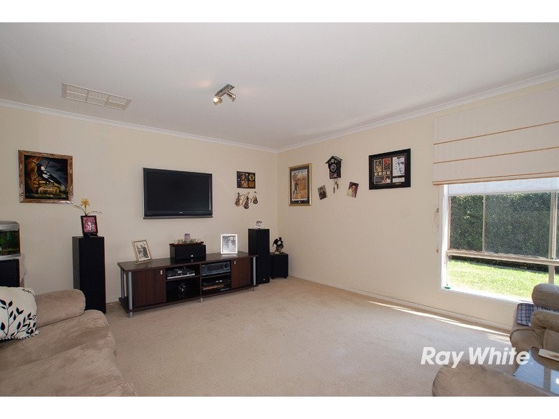 3 Butterfield Place, Cranbourne VIC 3977