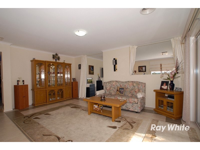 3 Butterfield Place, Cranbourne VIC 3977