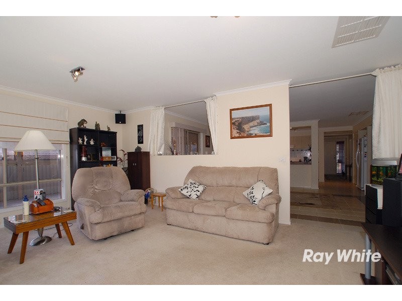 3 Butterfield Place, Cranbourne VIC 3977