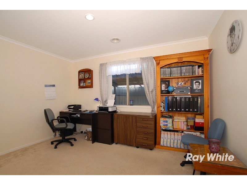 3 Butterfield Place, Cranbourne VIC 3977