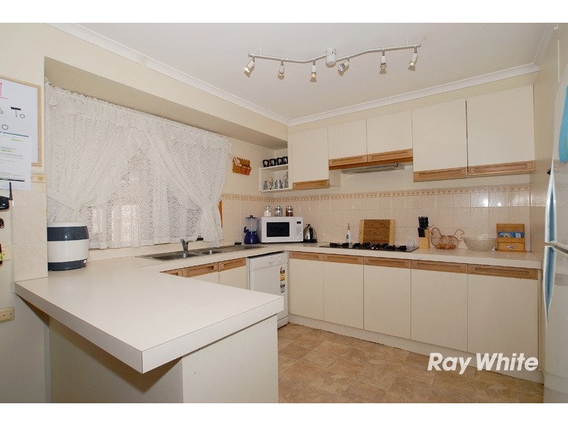 6 Rebecca Court, Cranbourne VIC 3977