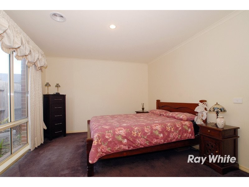 13 Wicklow Drive, Cranbourne VIC 3977