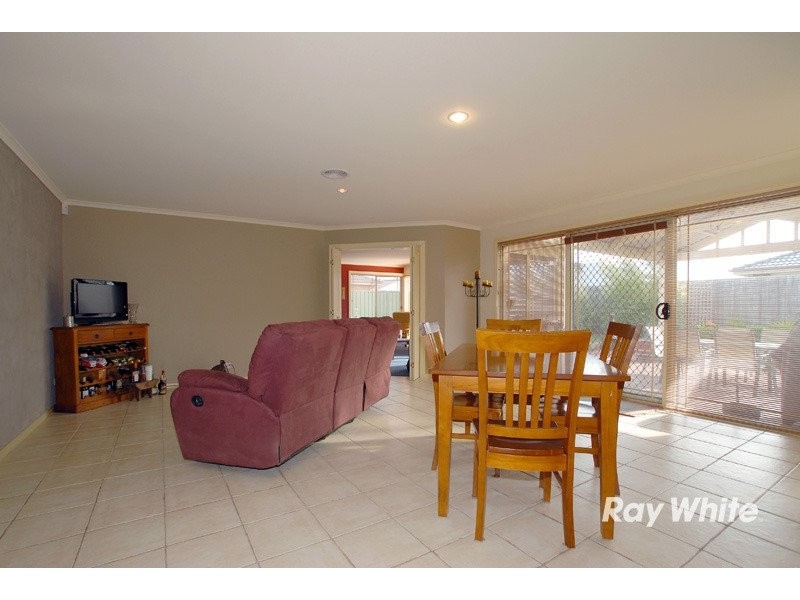 13 Wicklow Drive, Cranbourne VIC 3977