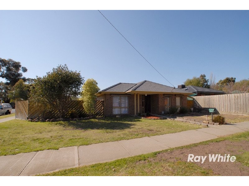 182 Monahans Road, Cranbourne VIC 3977