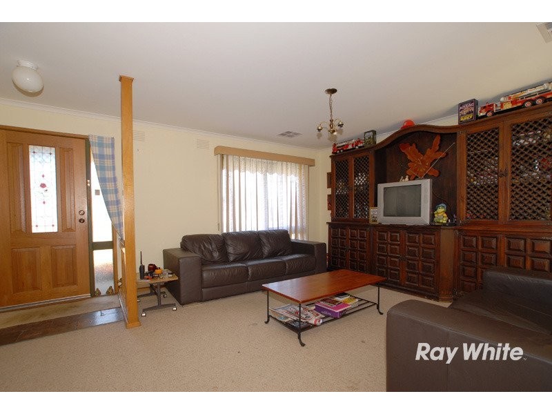 182 Monahans Road, Cranbourne VIC 3977